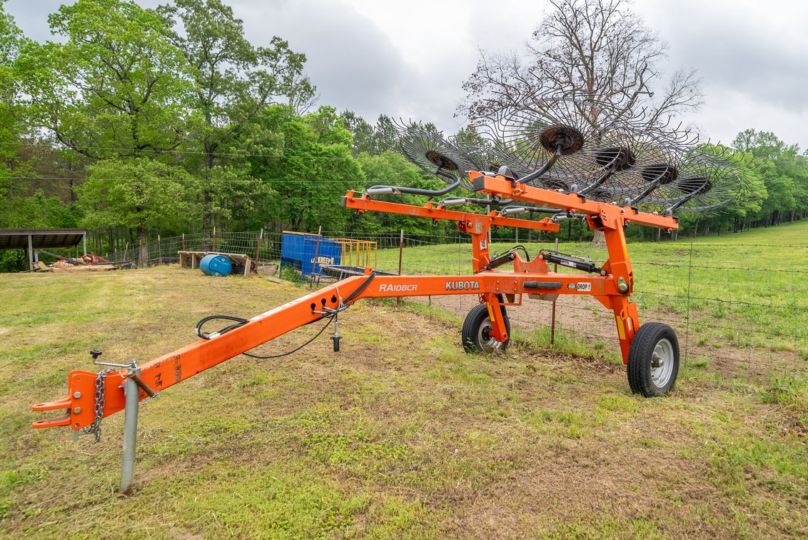 2019 Kubota Model RA108 CR 8 Wheel Hay Rake D1870M