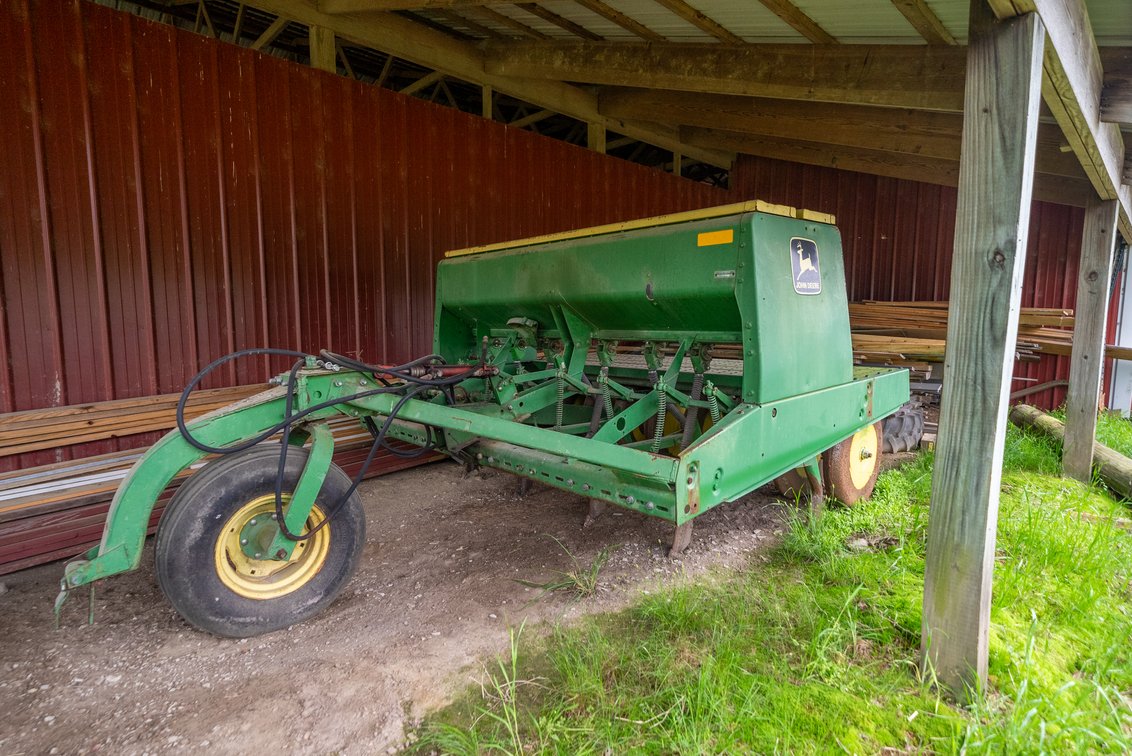 John Deere No Till Grain/Fertilizer Drill Type 9000 SN 01352
