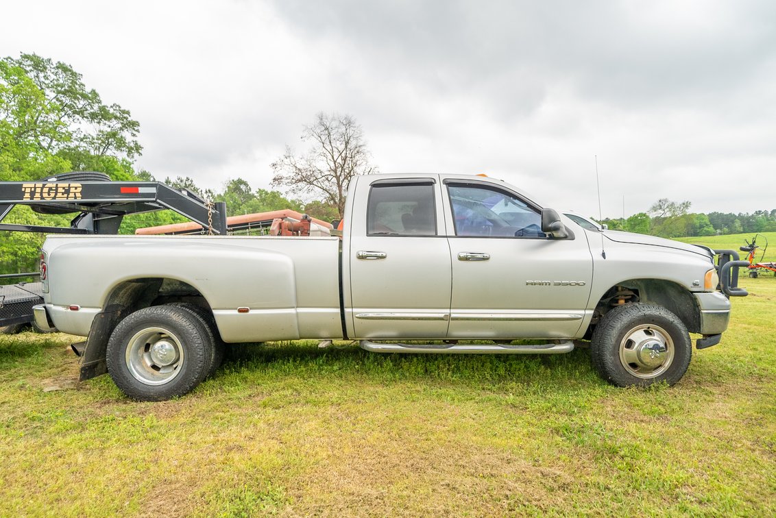 2004 Dodge Ram 3500 Dually Diesel Truck w/171k Miles VIN 3D7MU48C34G270827
