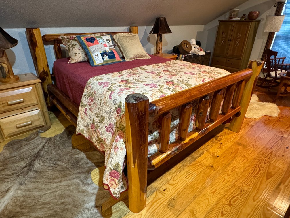Cedar Bed Handmade in Glenwood Queen Size with Bamboo Mattress and Box Spring (No Bedding)