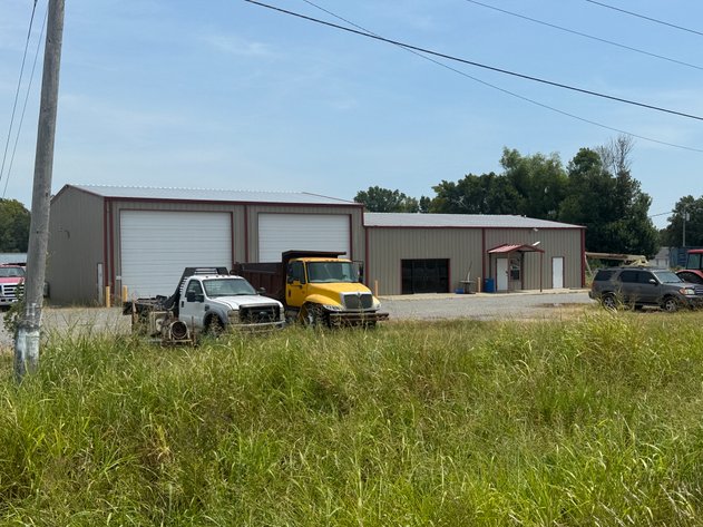 MCGEHEE MULTI-PARCEL COMMERCIAL BUILDING AUCTION | MCGEHEE, AR