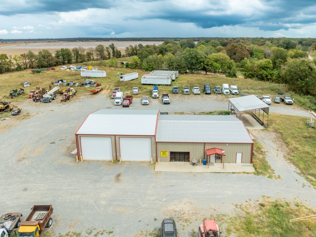 (PROPERTY 1) 1.21± Acres w/ 5,500± SF Former Automotive Shop ~ 3000 HWY 65 N, McGehee, AR 71654