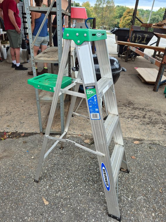 Werner 4ft aluminum step ladder