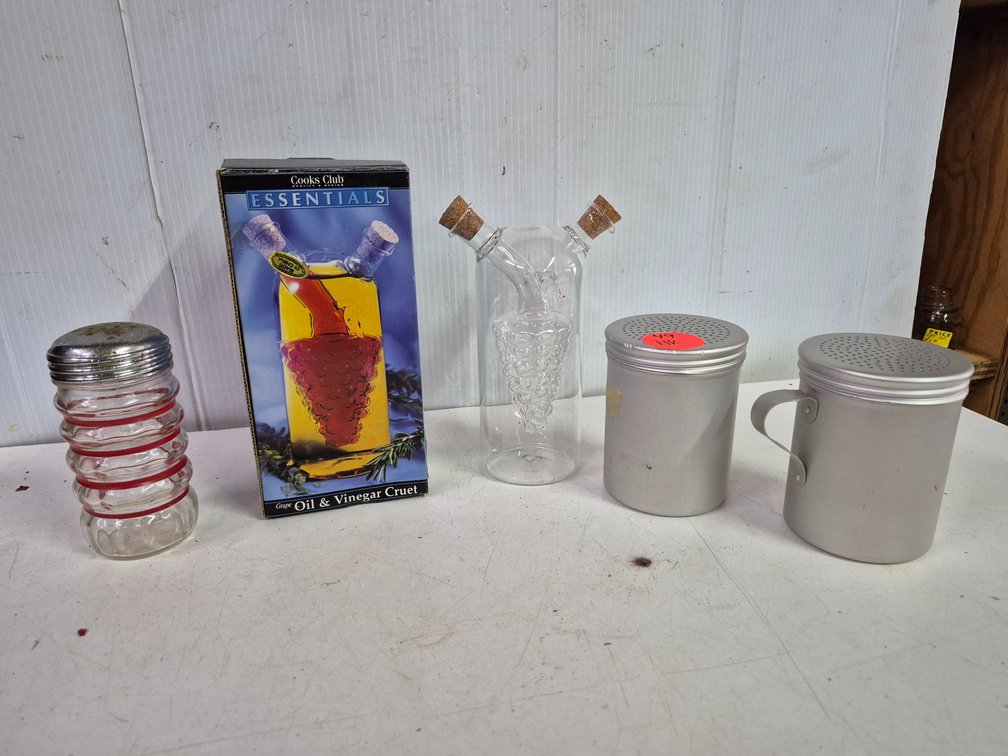Oil & vinegar cruet, S&P shakers