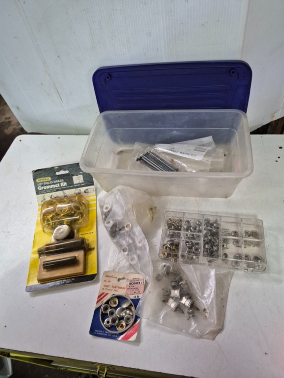 Sealed grommet kit, grommets, hardware, tote