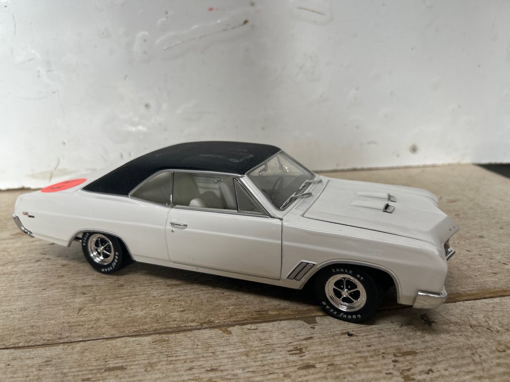 1967 Buick GS 1/18 Die-Cast Car