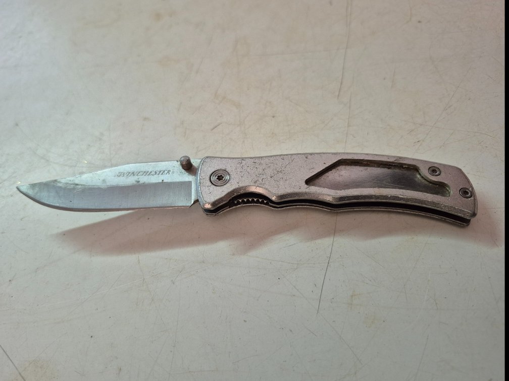 Winchester lock blade folding pocket knife