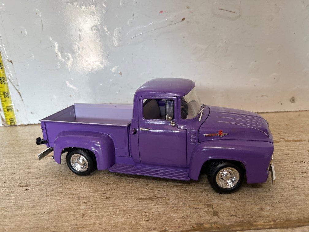 1956 Ford F-100 1/18 Die-Cast