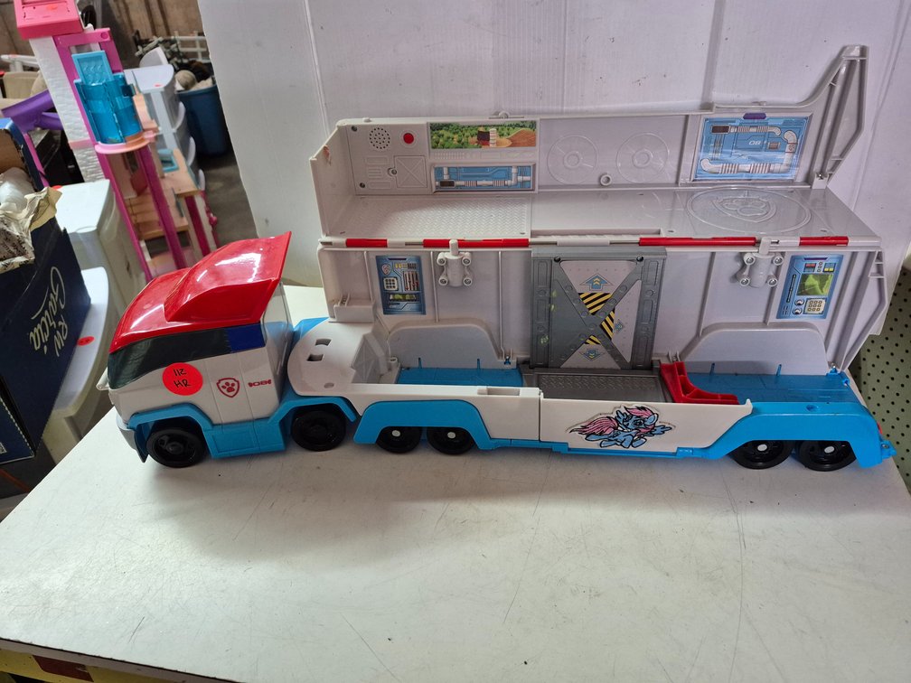 Paw patrol style tractor trailer