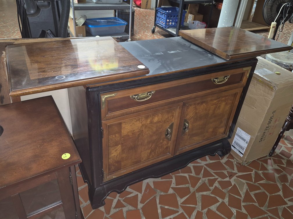 Broyhill Premier wood bar/buffet