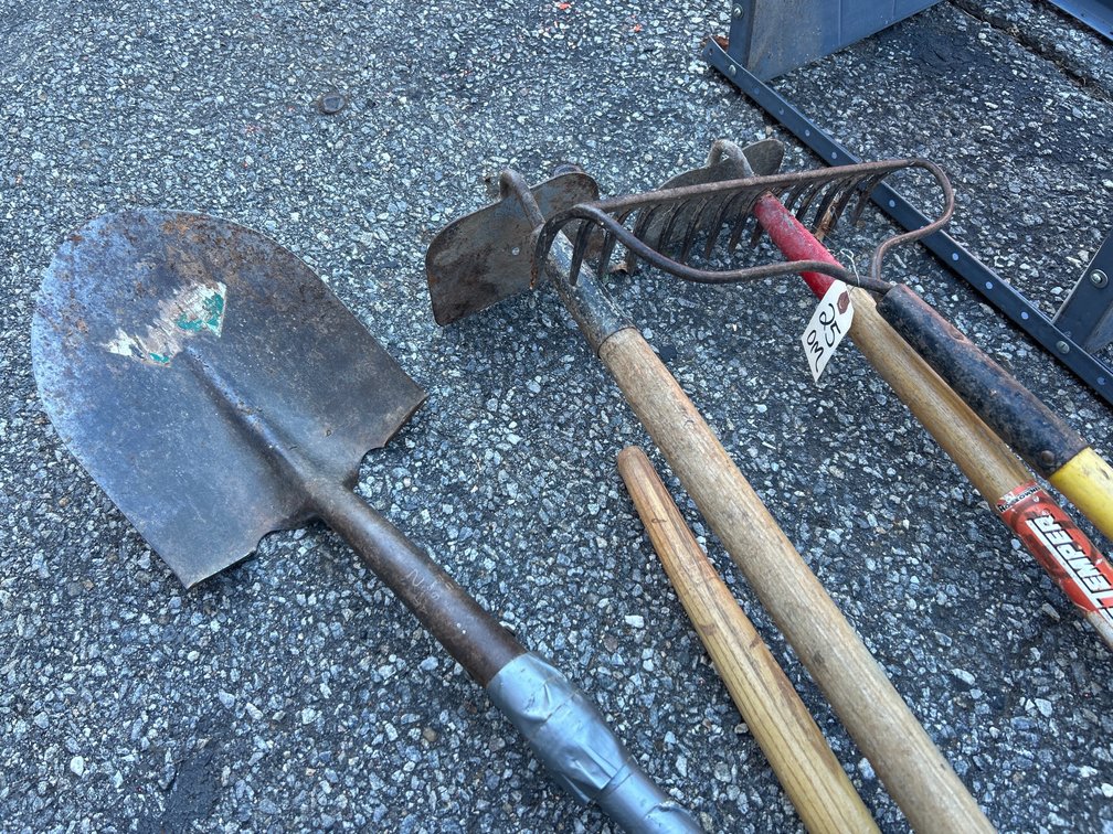Garden Hoes, Metal Rake, Metal Shovel
