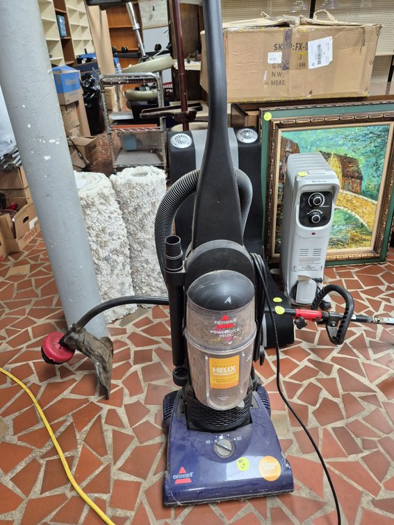 Bissell PowerForce Helix carpet and floor cleaner