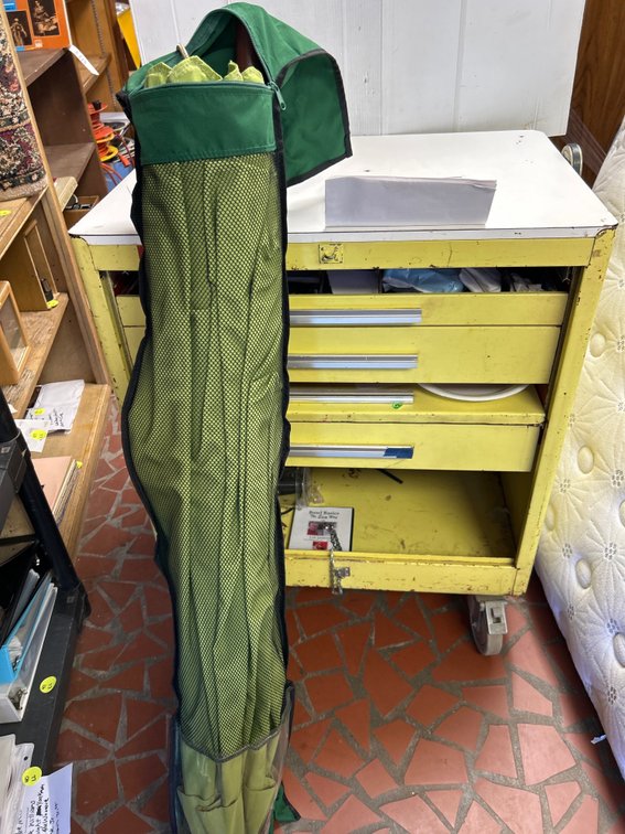Garden Treasures 7.5ft Wooden Umbrella