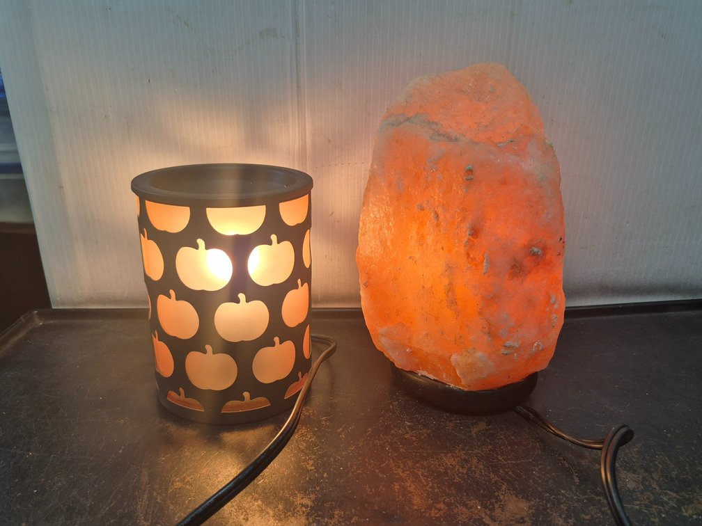 Himalayan salt lamp, Halloween wax warmer