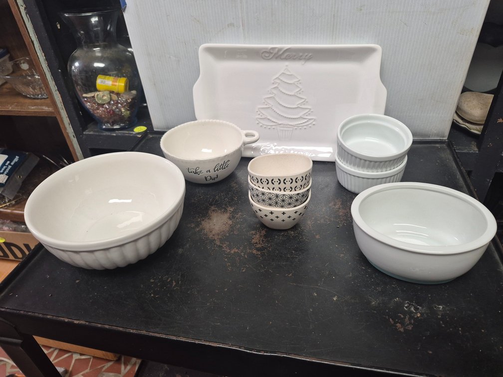 Stoneware and ceramic dish assortment