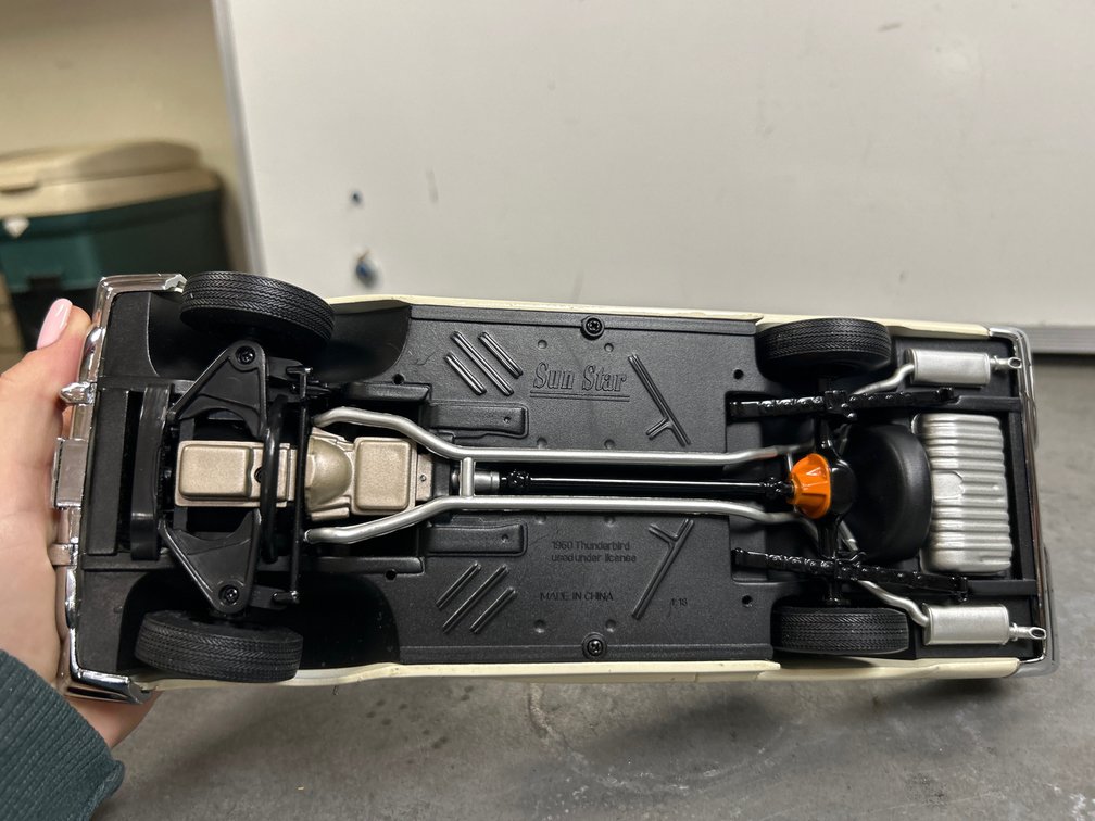 1960 Thunderbird 1:18 Die Cast