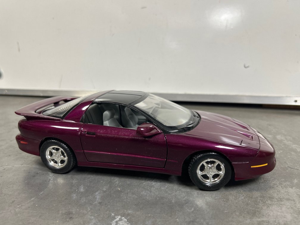 1996 Pontiac Firebird 1:18 Die Cast Car