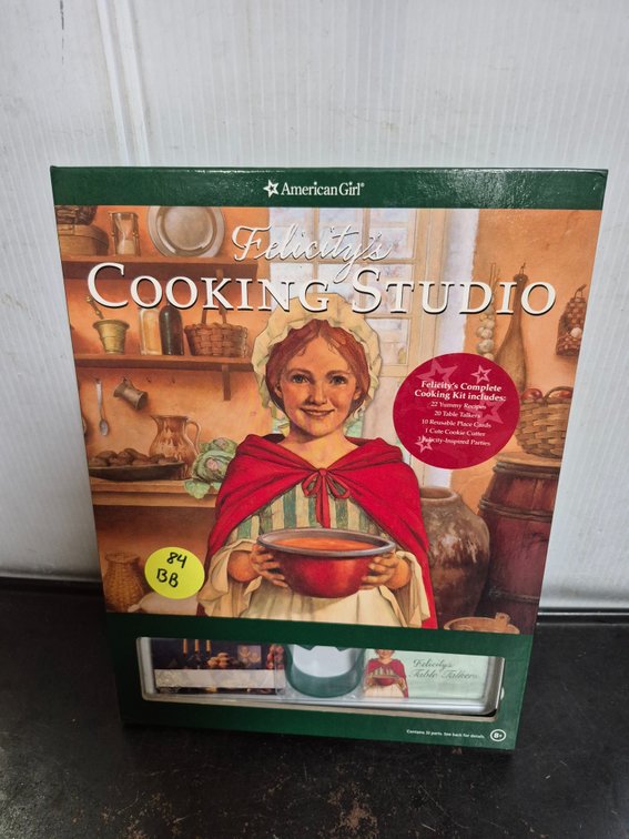 Felicity's Cooking Studio book+