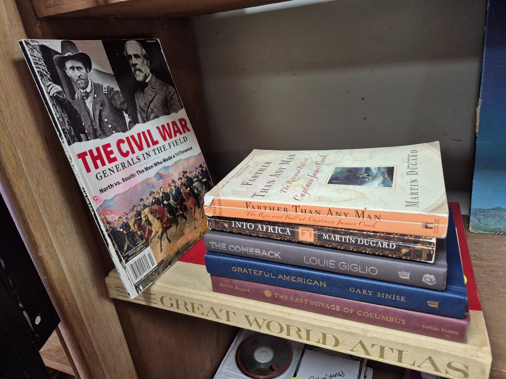 Vtg history books and civil war magazine