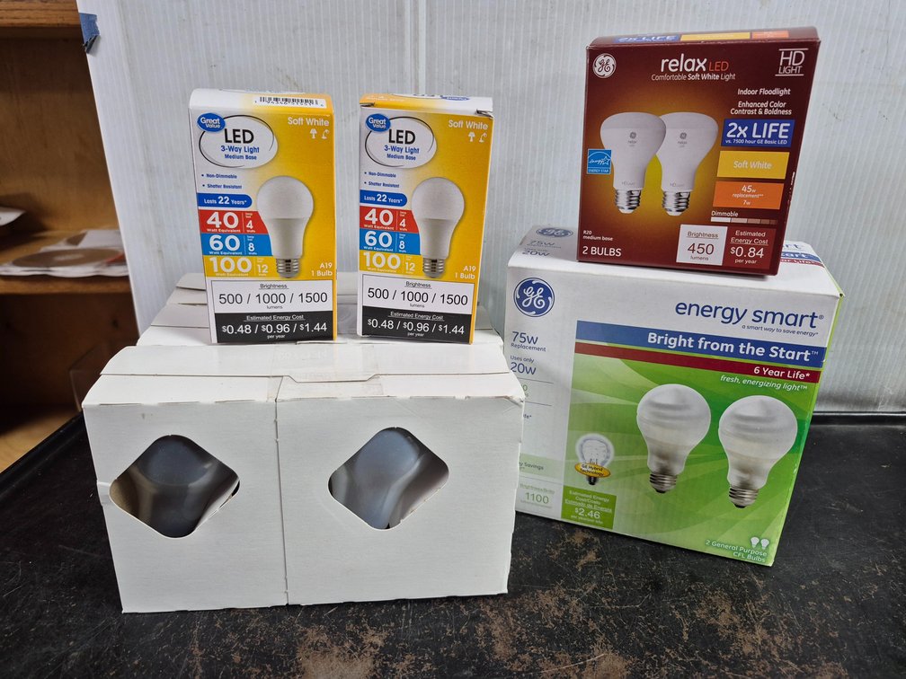 Assorted lightbulbs