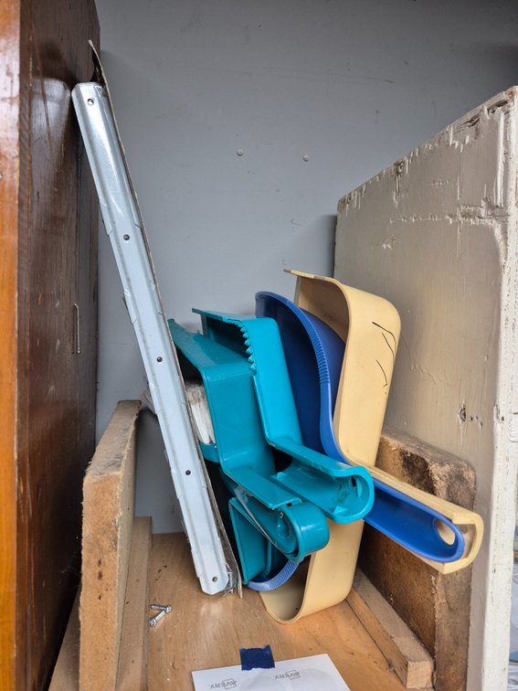 Dust pans, wisk broom+