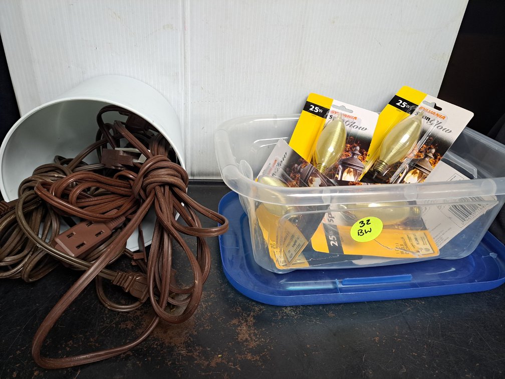 Extension Cords/Bulbs