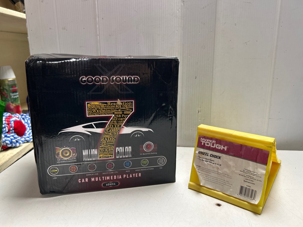 Good Sound Car Multimedia Player, Wheel Chock