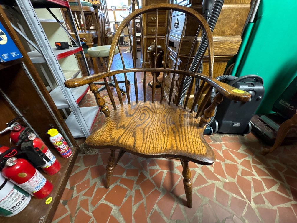 Solid wood arm chair