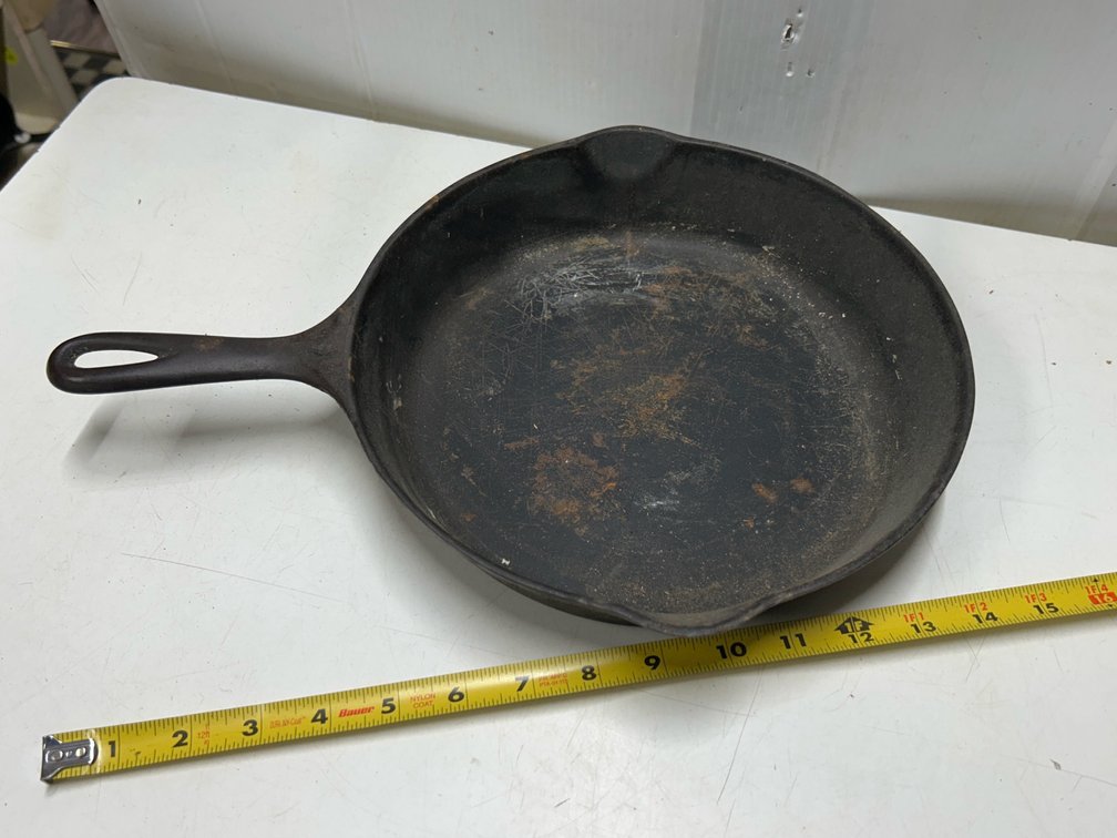 WagnerWare Cast Iron Pan