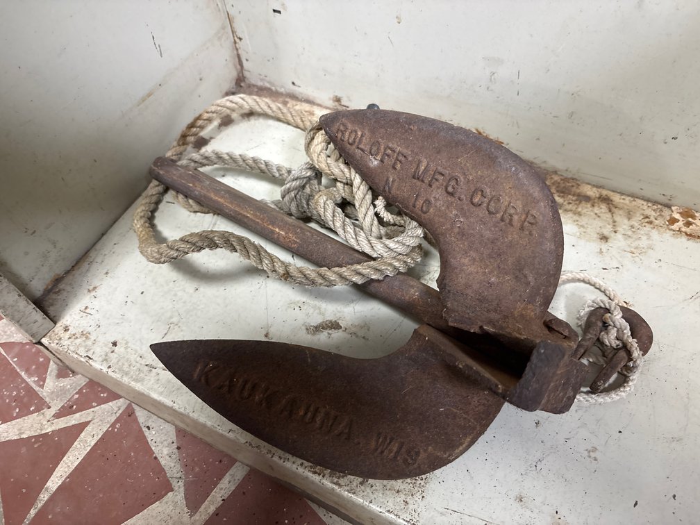 Small boat anchor