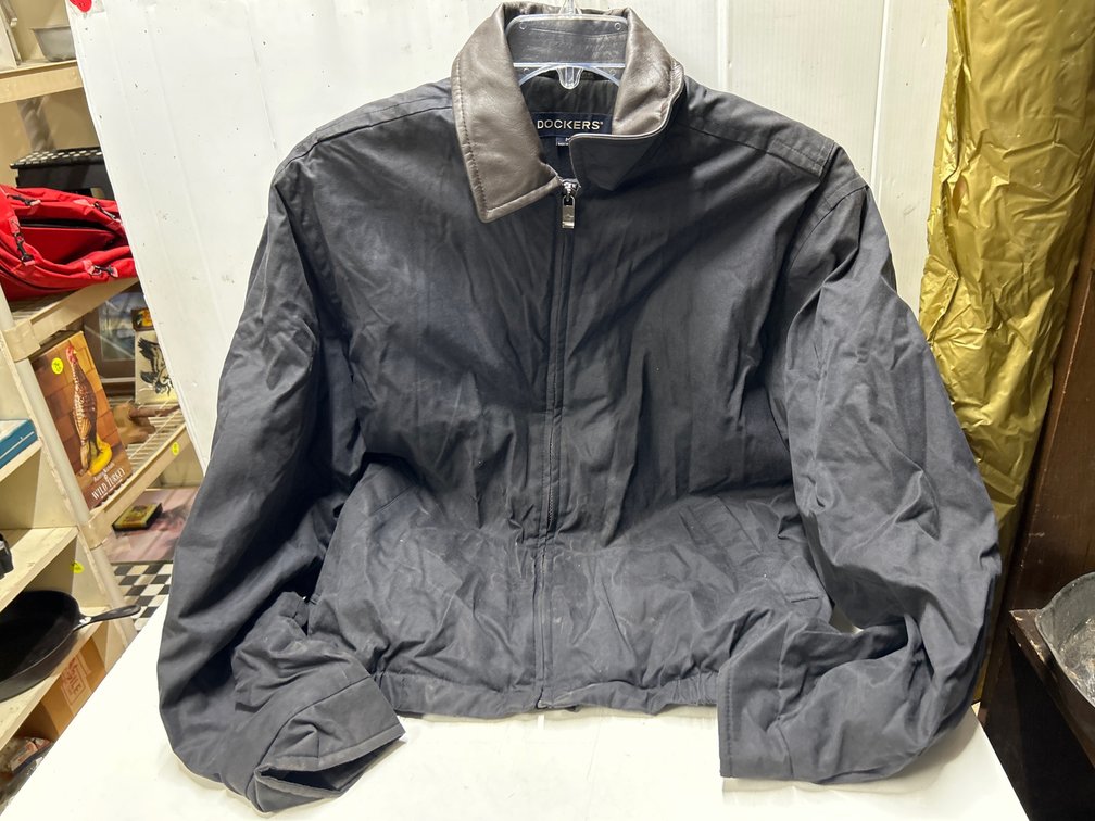 Dockers Jacket Size Medium