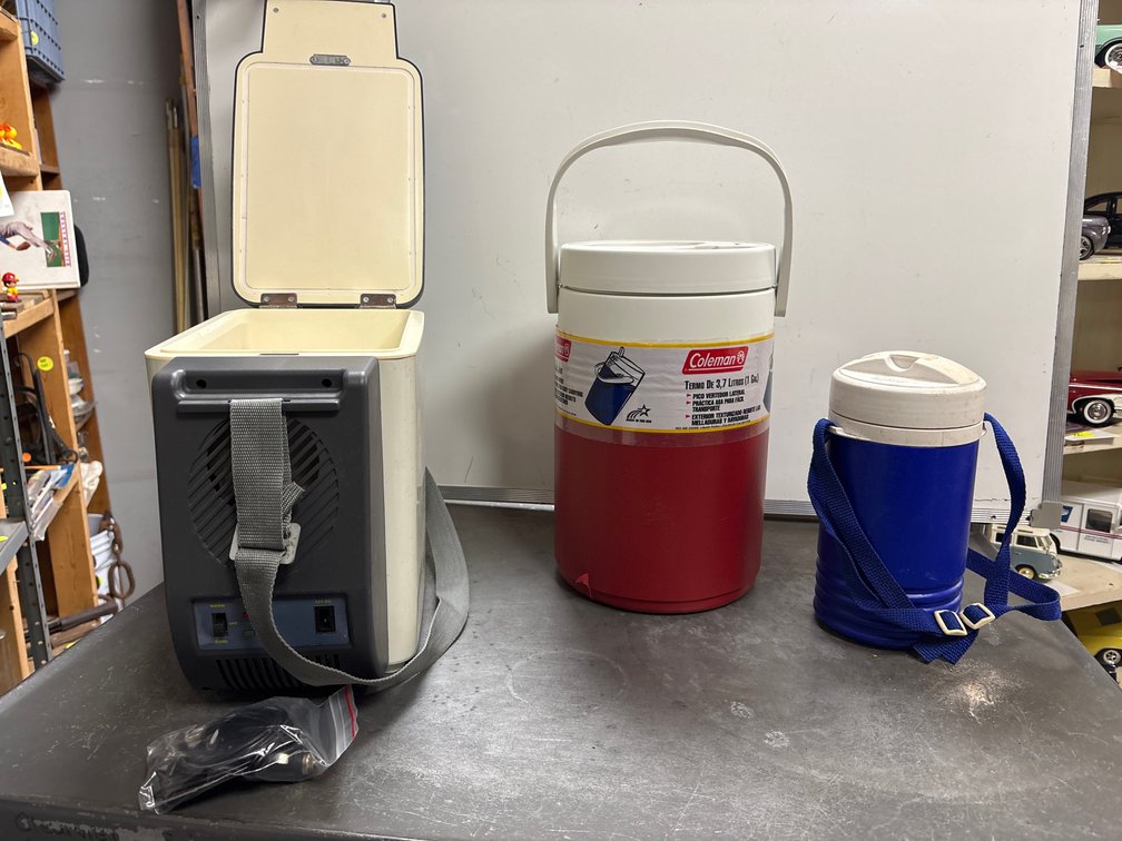 2 juice coolers & heat/cool unit for car