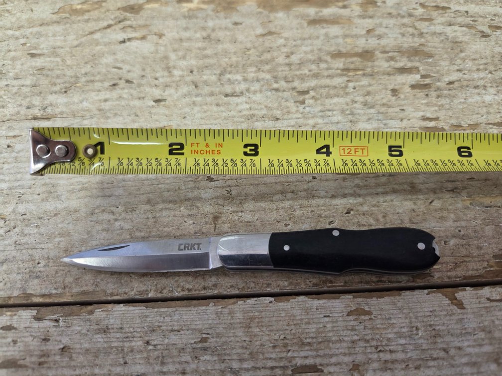 CRKT Quill folding knife