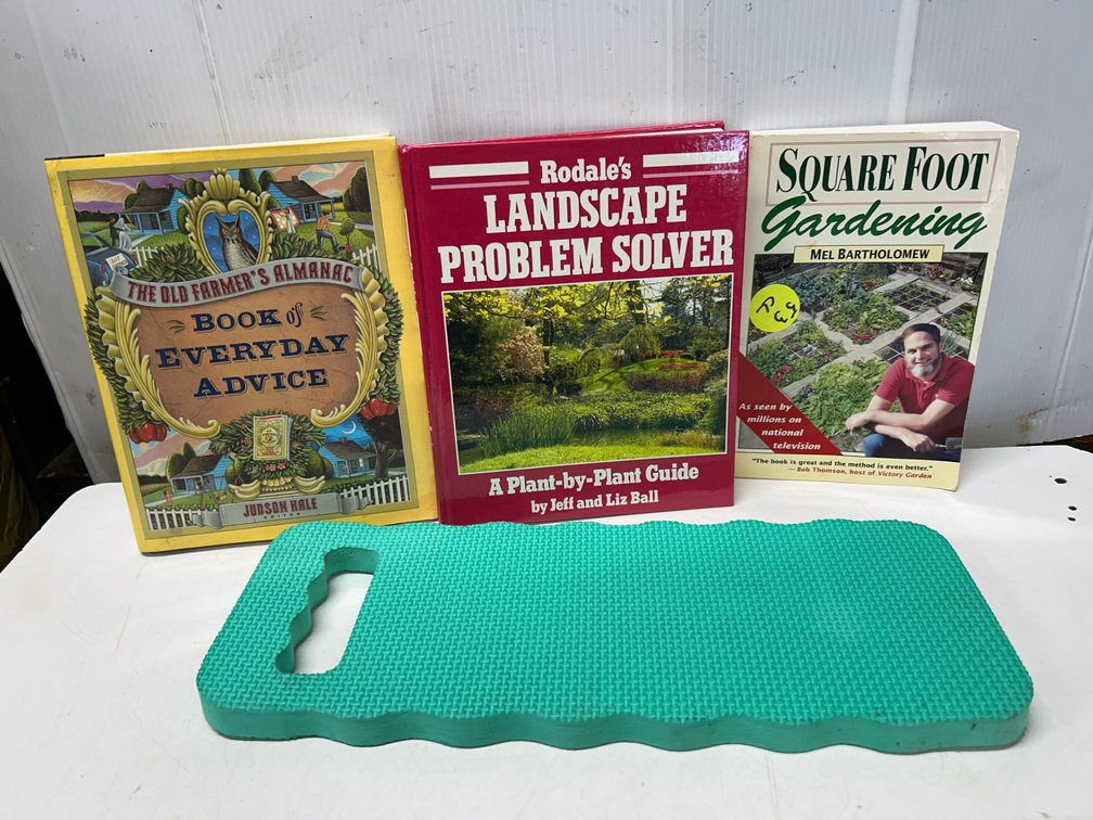 The Old Farmers Almanac Book of Everyday Advice++