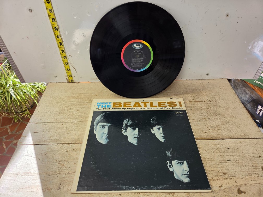 1964 Beatles Vinyl LP record "Meet the Beatles!"