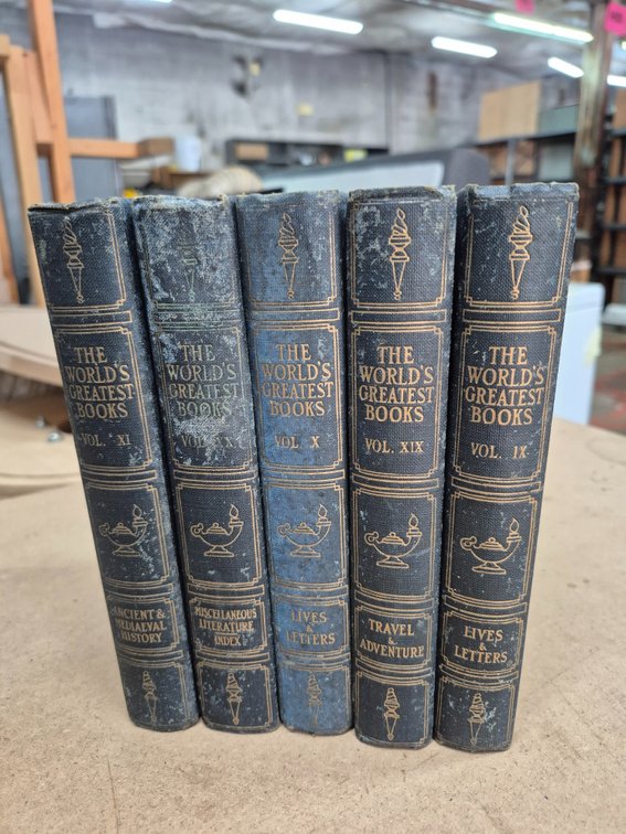 1910 hardcover " The world's greatest books" 5 volumes