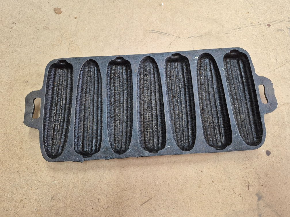 Unbranded cast iron cornbread pan