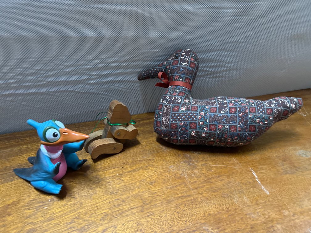 1988 UCS & Amblin Petrie Toy, Stuffed Duck+