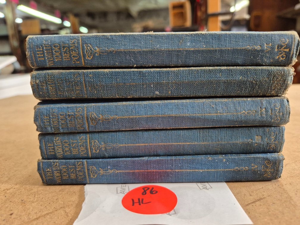 5 volumes of "The World's 1000 Best Poems"