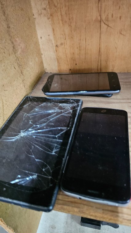 Phones/tablet