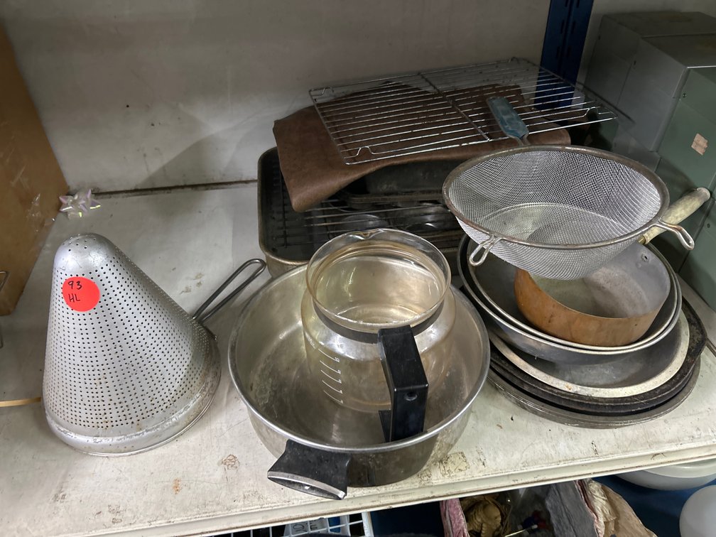 Pie Pans, Cone Strainer, Muffin Pans++
