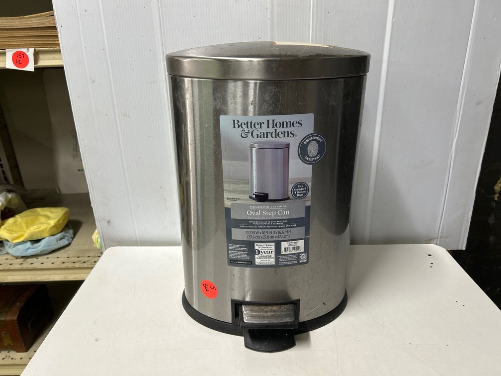 Better Homes & Garden Oval Step Can