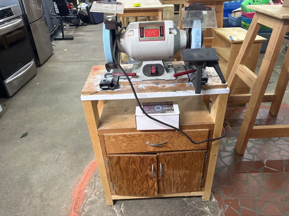 8”  bench grinder with Oneway balancing