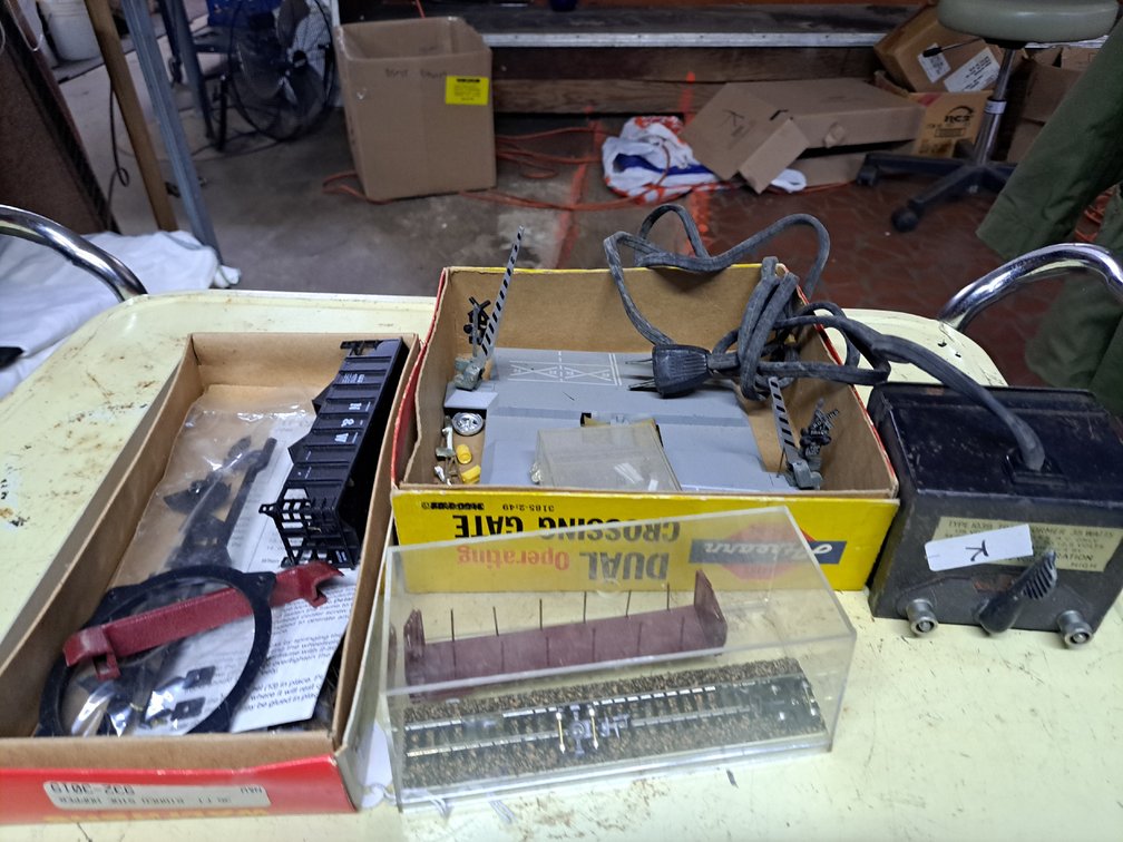 Vintage Model Train Transformer/Accessories