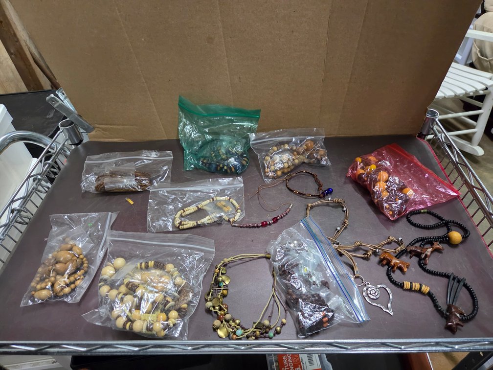 Bracelets & Necklaces lot