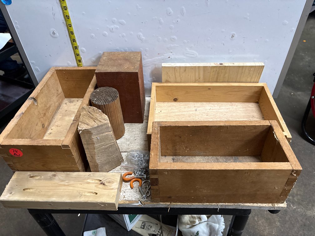 Small wood boxes & pieces of wood