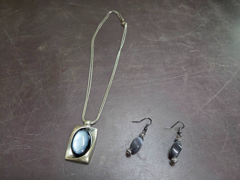 Kenneth Cole necklace & earrings