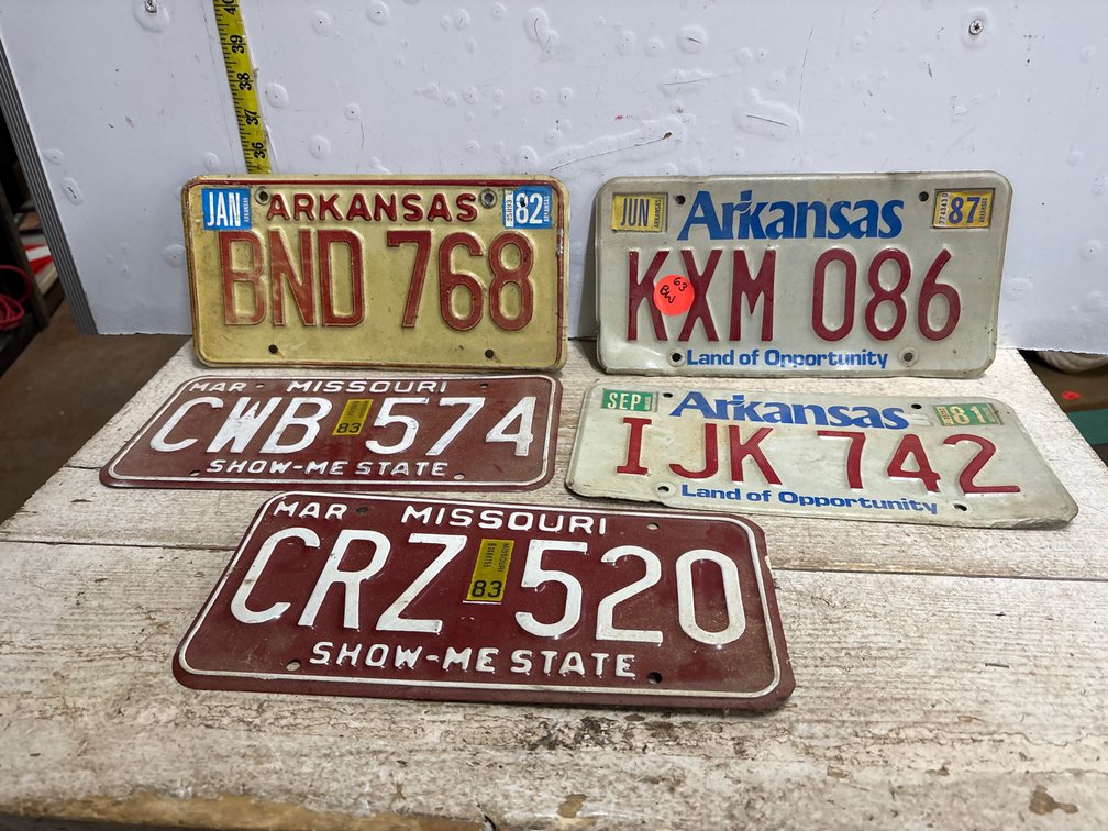 Arkansas & Missouri license plates