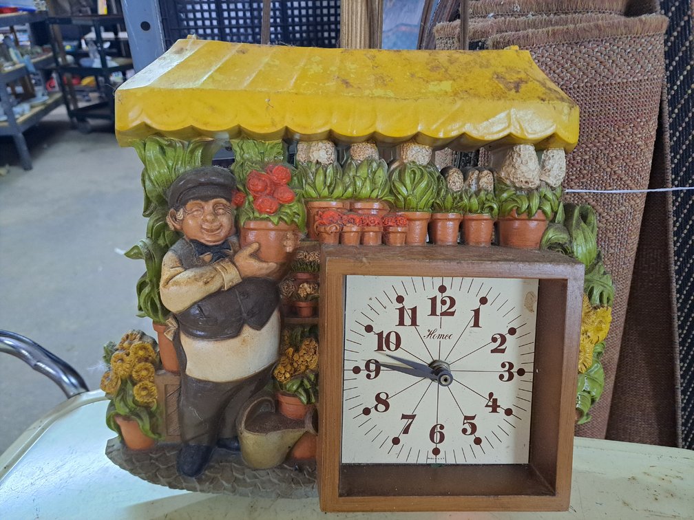 Vintage 1970's Homco Flower Cart Wall Clock