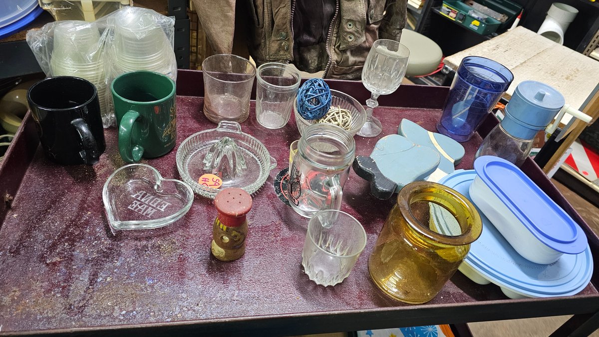 Variety lot glassware +
